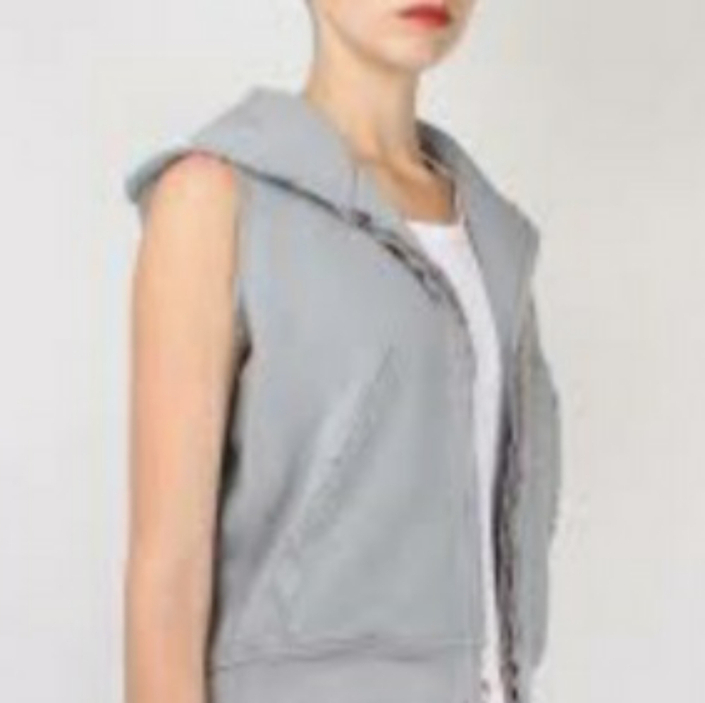 Apollo Cropped Sleeveless Hoodie